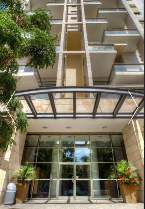 Beautiful Penthouse W/Amazing View, Prime Location Lägenhet Ramat Gan Exteriör bild