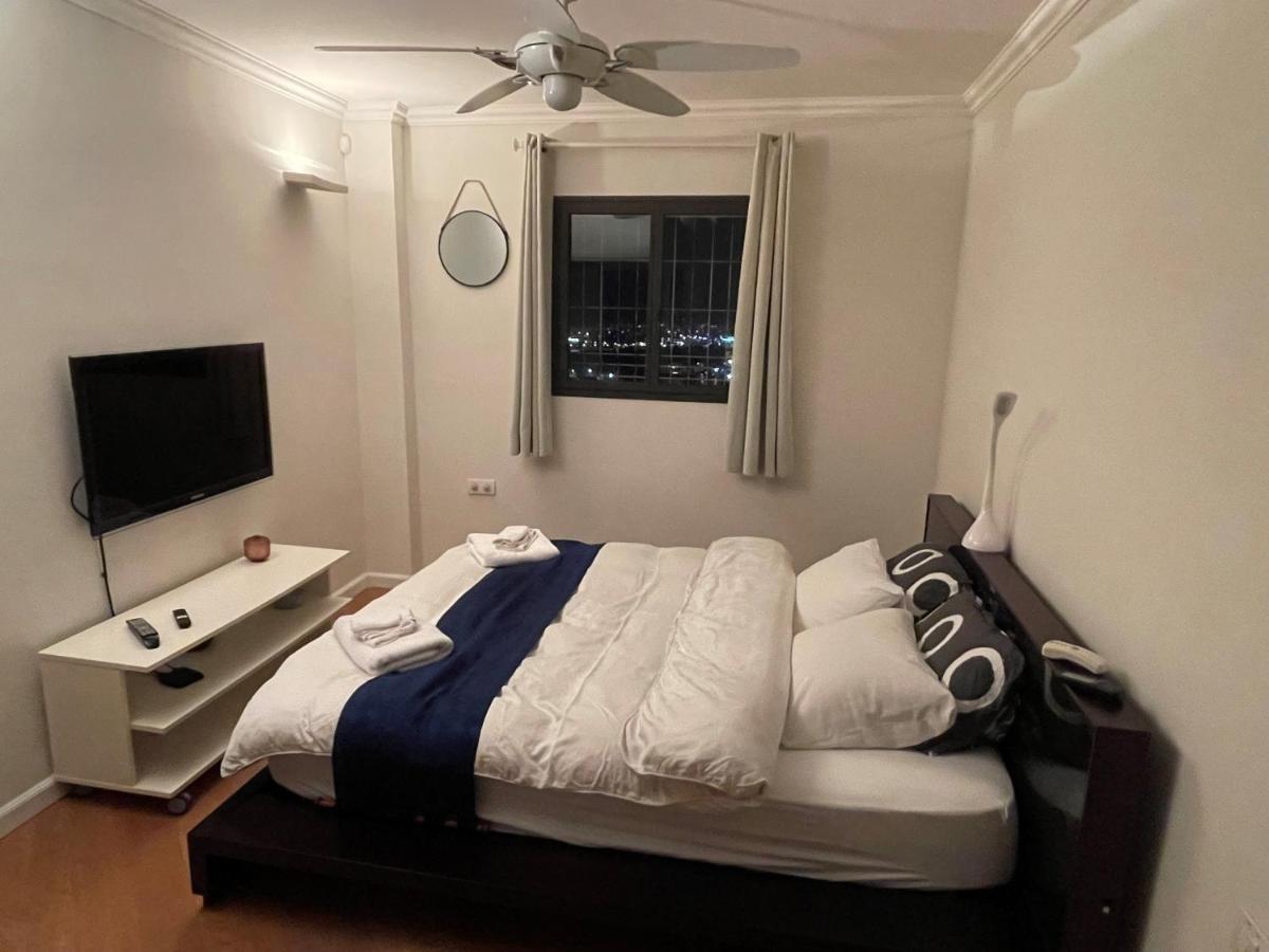 Beautiful Penthouse W/Amazing View, Prime Location Lägenhet Ramat Gan Exteriör bild