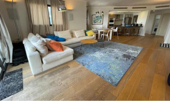 Beautiful Penthouse W/Amazing View, Prime Location Lägenhet Ramat Gan Exteriör bild