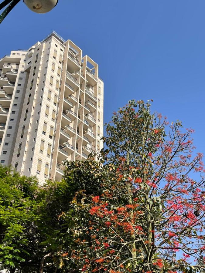 Beautiful Penthouse W/Amazing View, Prime Location Lägenhet Ramat Gan Exteriör bild