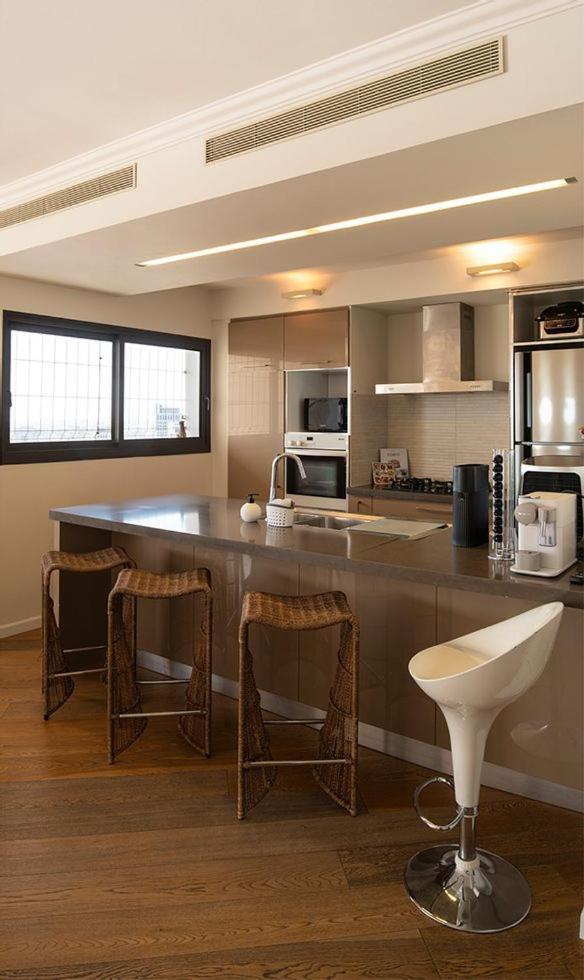 Beautiful Penthouse W/Amazing View, Prime Location Lägenhet Ramat Gan Exteriör bild